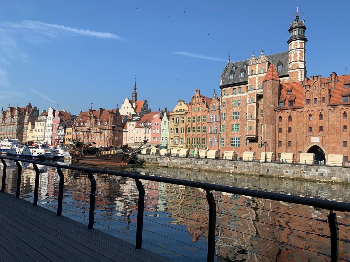 Baltic Riviera Apartments - Luxurious Apartment With Patio And River View Gdańsk Buitenkant foto